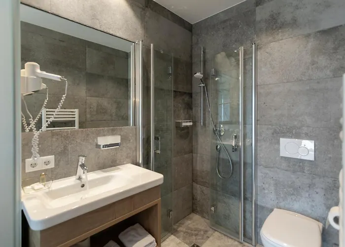 Isserwirt Hotel Sistrans