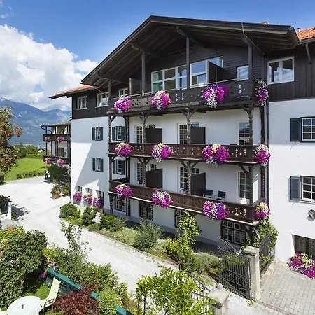 Hotel Isserwirt Sistrans