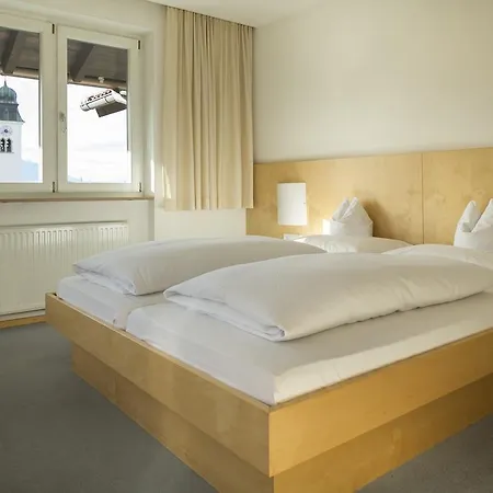 Hotel Isserwirt Sistrans