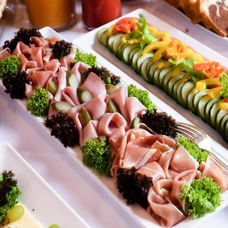 伊塞威特酒店 3* 瑟斯塔斯